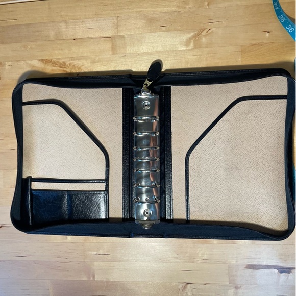 Vintage Zip around Binder Genuine cowhide made in the USA - Picture 7 of 13